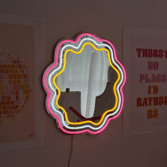 Minimal Dalgalı Neon Ayna