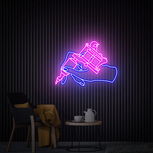 Elli Dövme Makinesi Neon Dekor