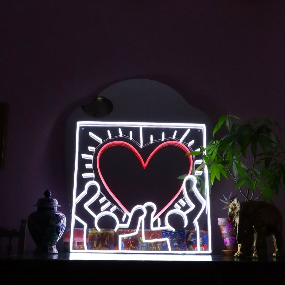 Radiant Heart, YP x Keith Haring, Neon Tabela - Neonbir