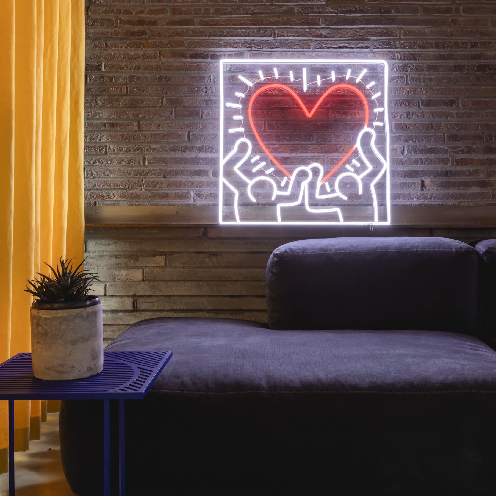 Radiant Heart, YP x Keith Haring, Neon Tabela - Neonbir