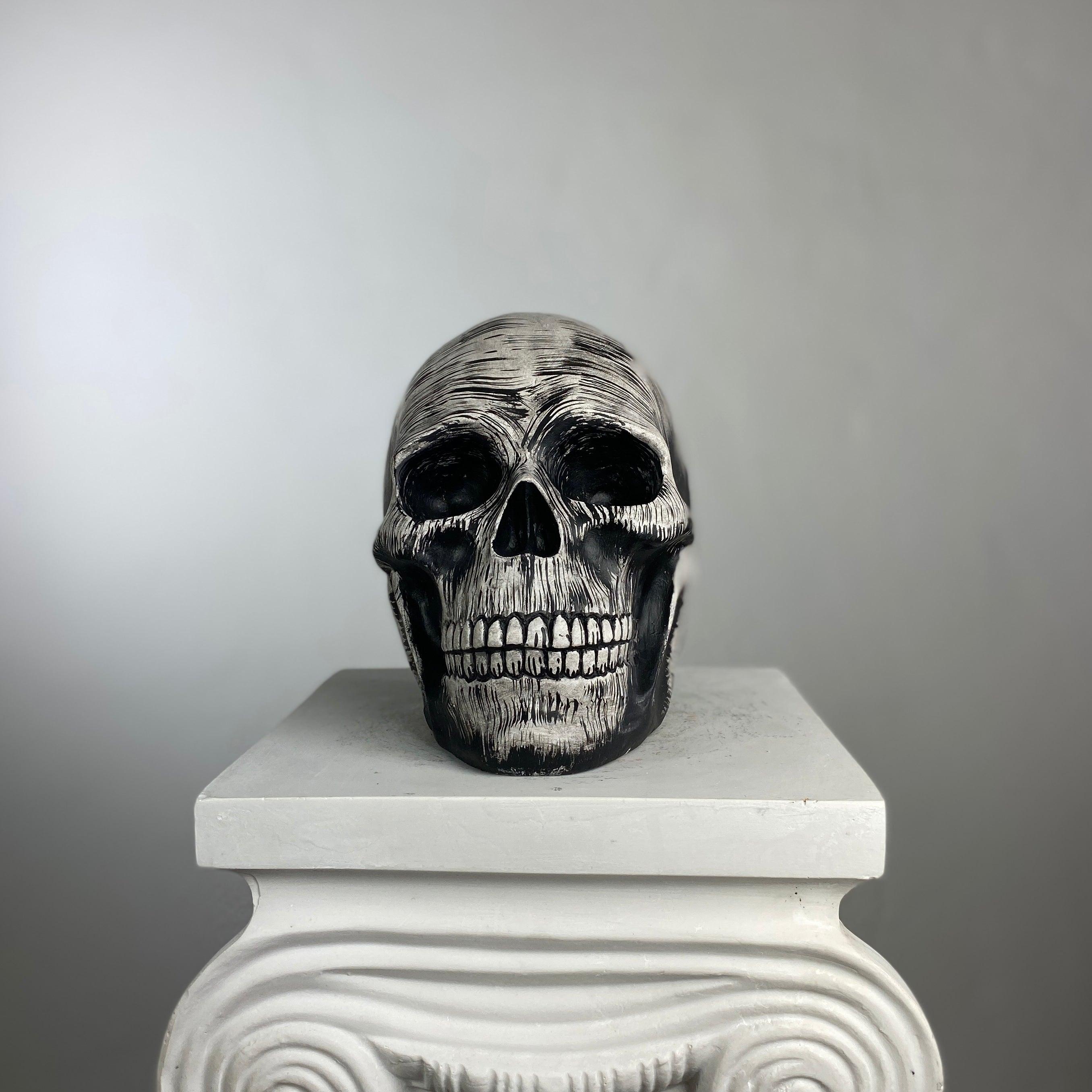 Skull Grave Heykel