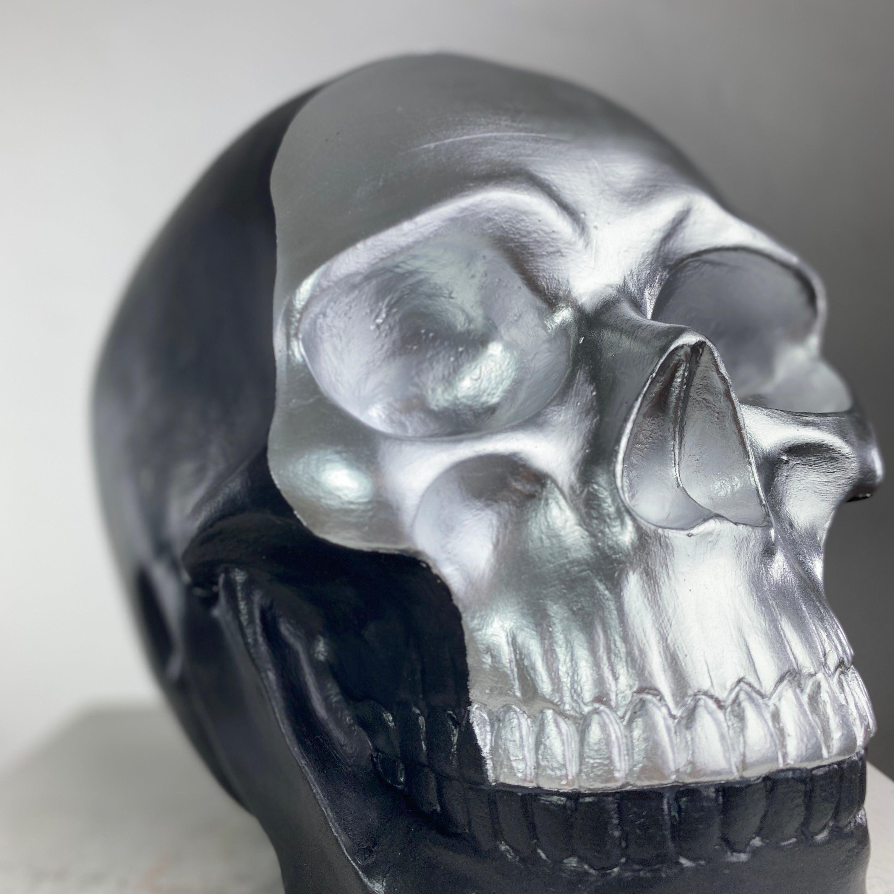 Skull Silver Curtain Heykel