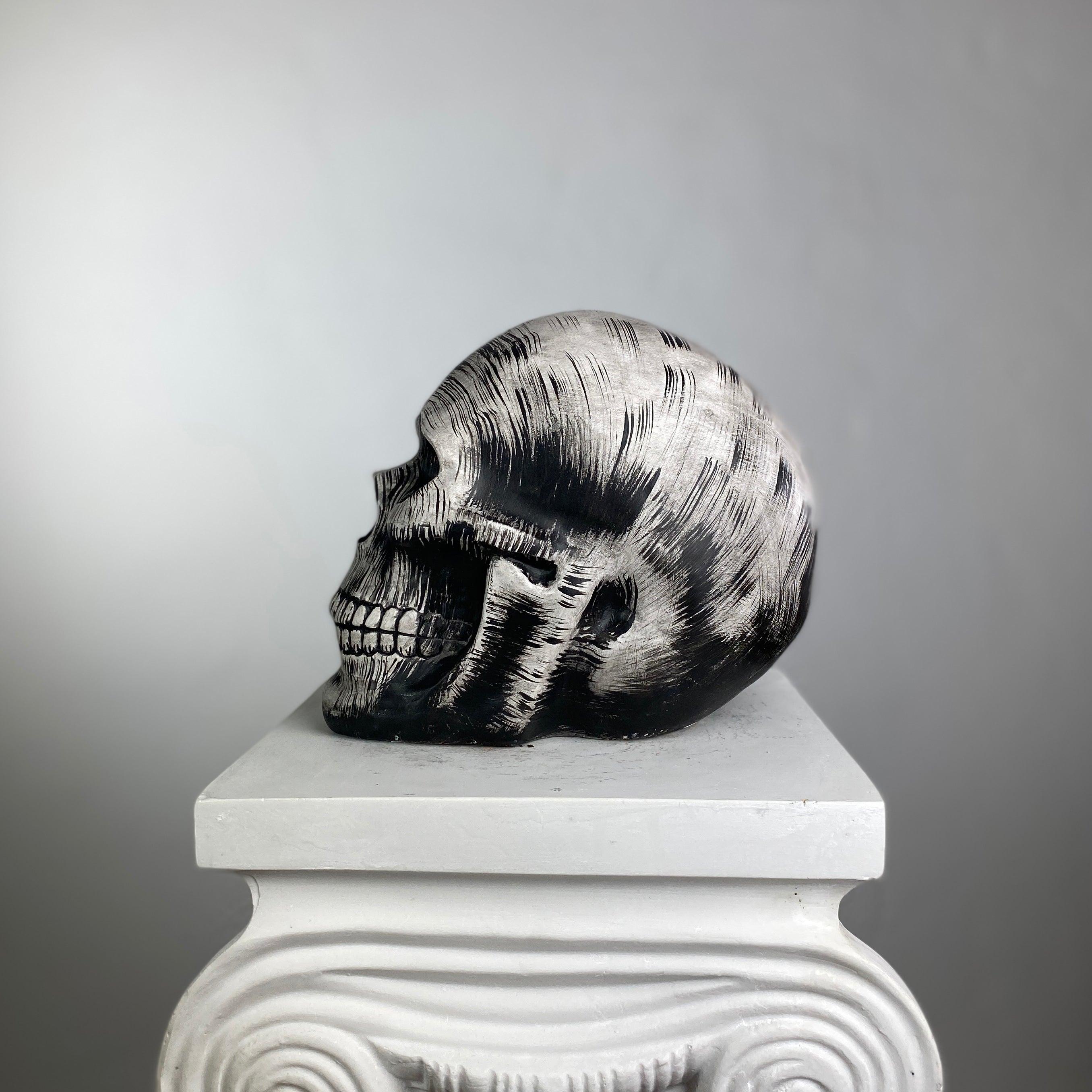 Skull Grave Heykel