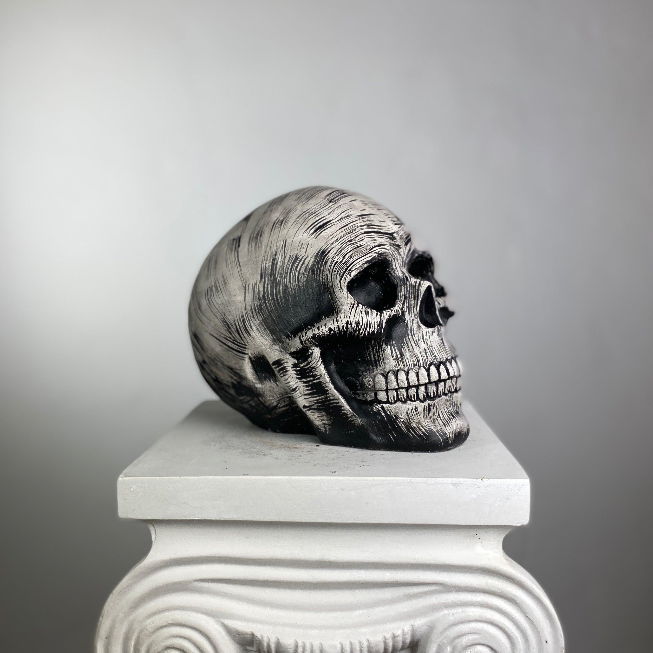 Skull Grave Heykel