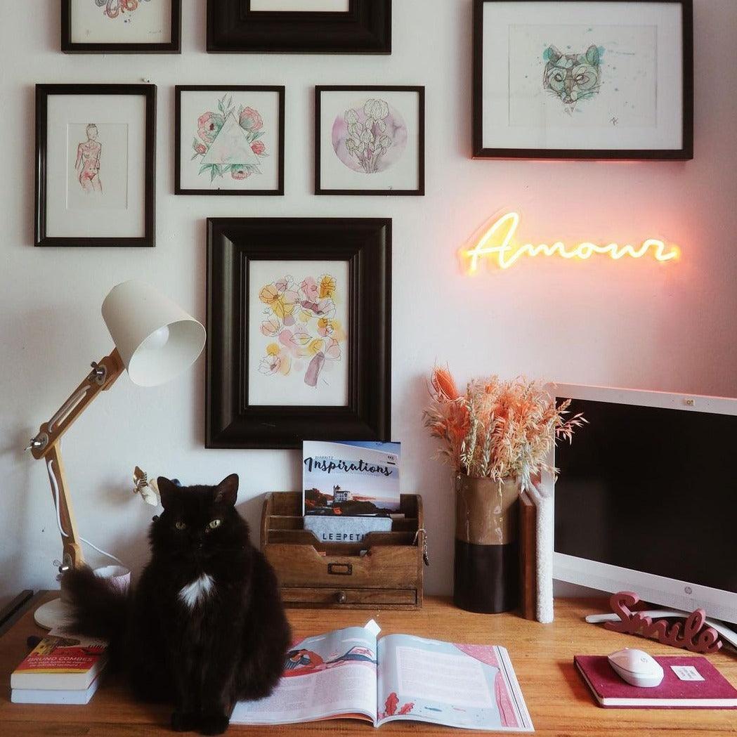 Amour Cursive - Neon Tabela - Neonbir