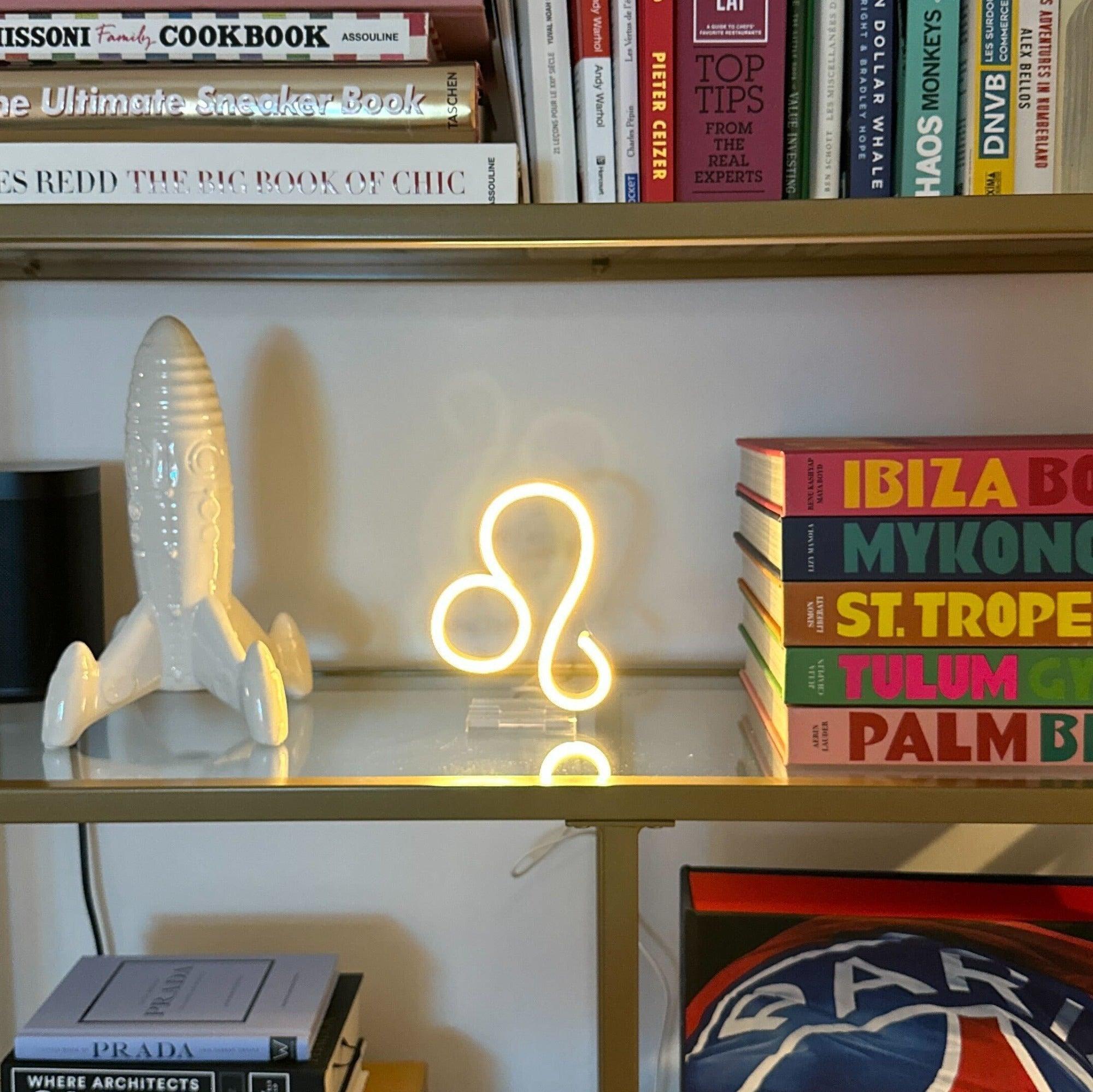 Aslan Burcu - Neonbir