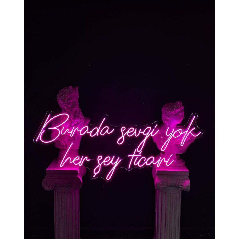 Burada Sevgi Yok Her şey Ticari - Neonbir