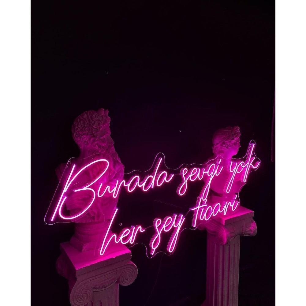 Burada Sevgi Yok Her şey Ticari - Neonbir