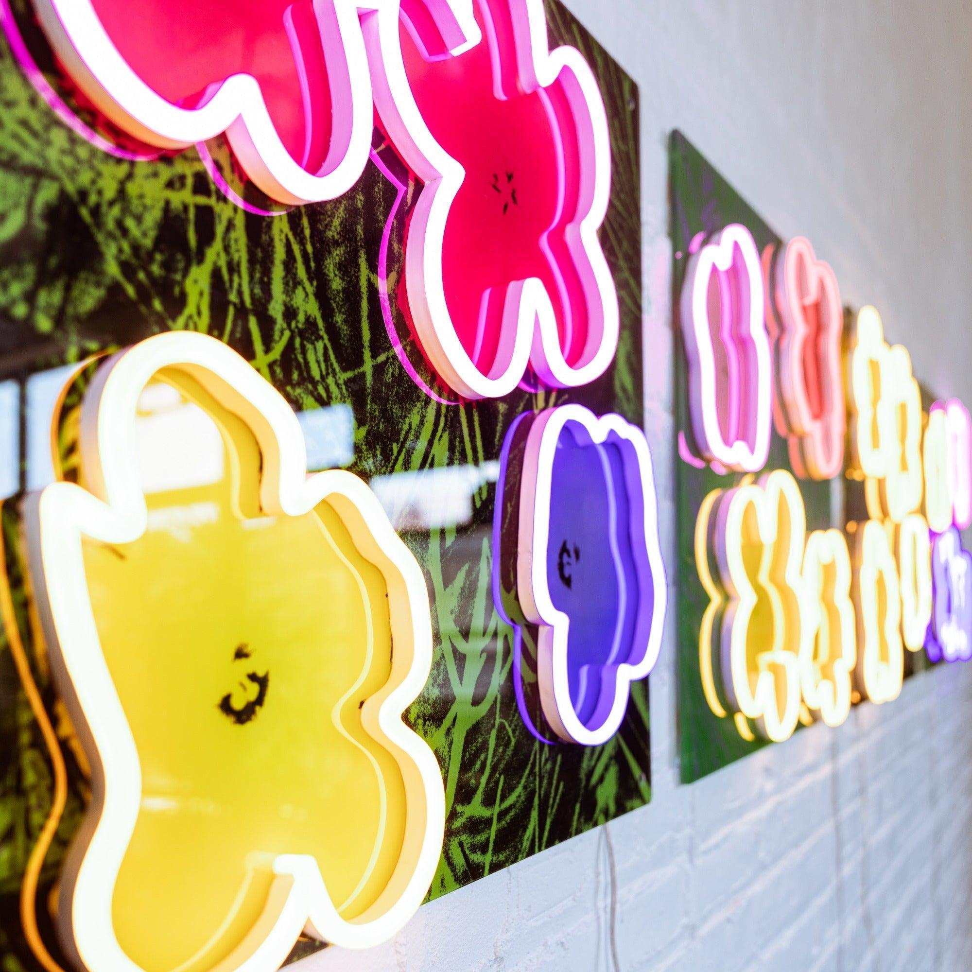 Flowers Deluxe by Andy Warhol - Neon Tabela - Neonbir
