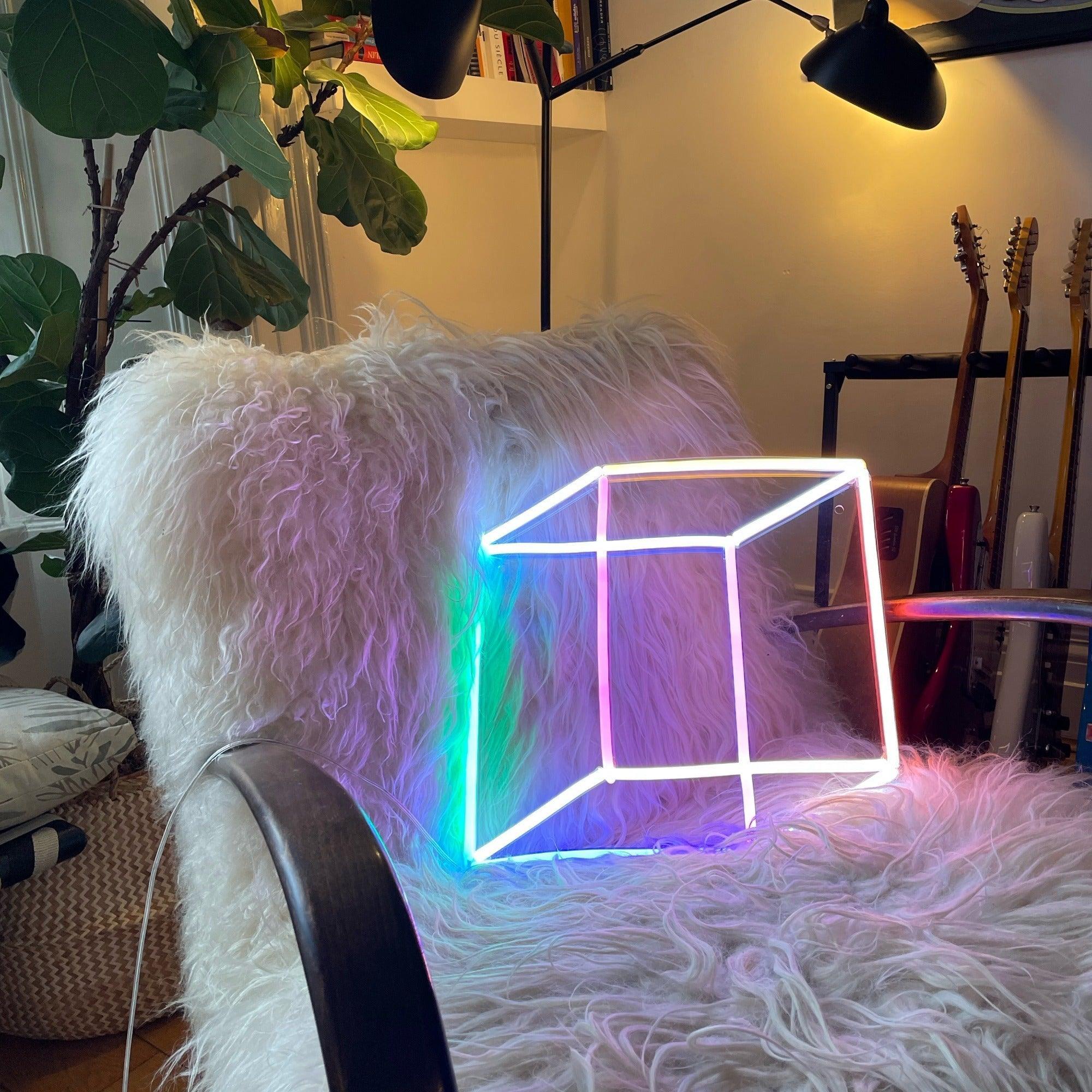 Geometric Cube, Neon Tabela - Neonbir