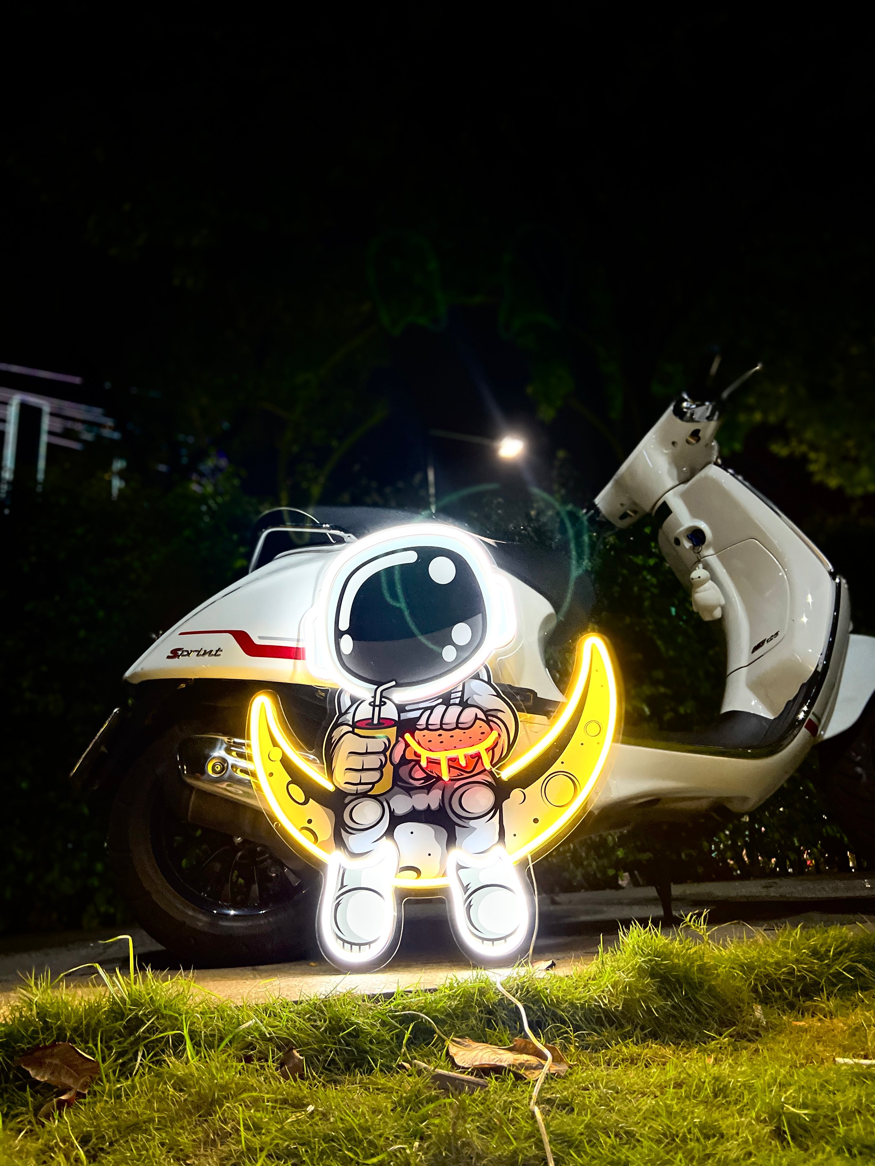 Astronaut Hamburger Neon Artwork Led Neon Sign Light - Neonbir