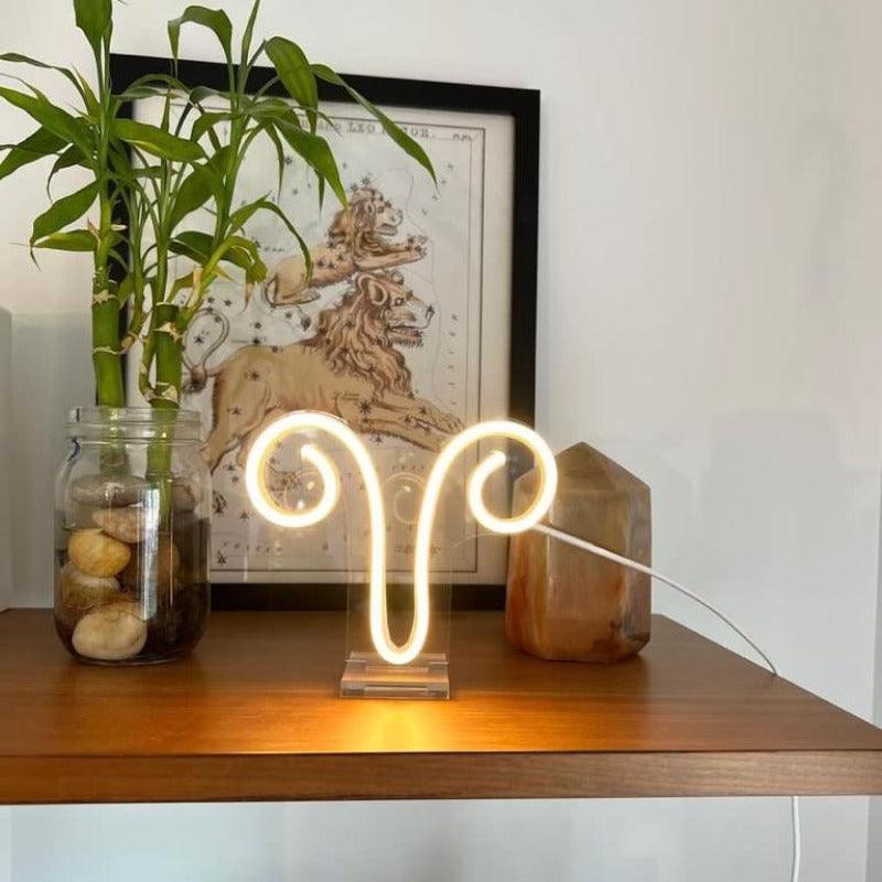 Koç Burcu - Neonbir