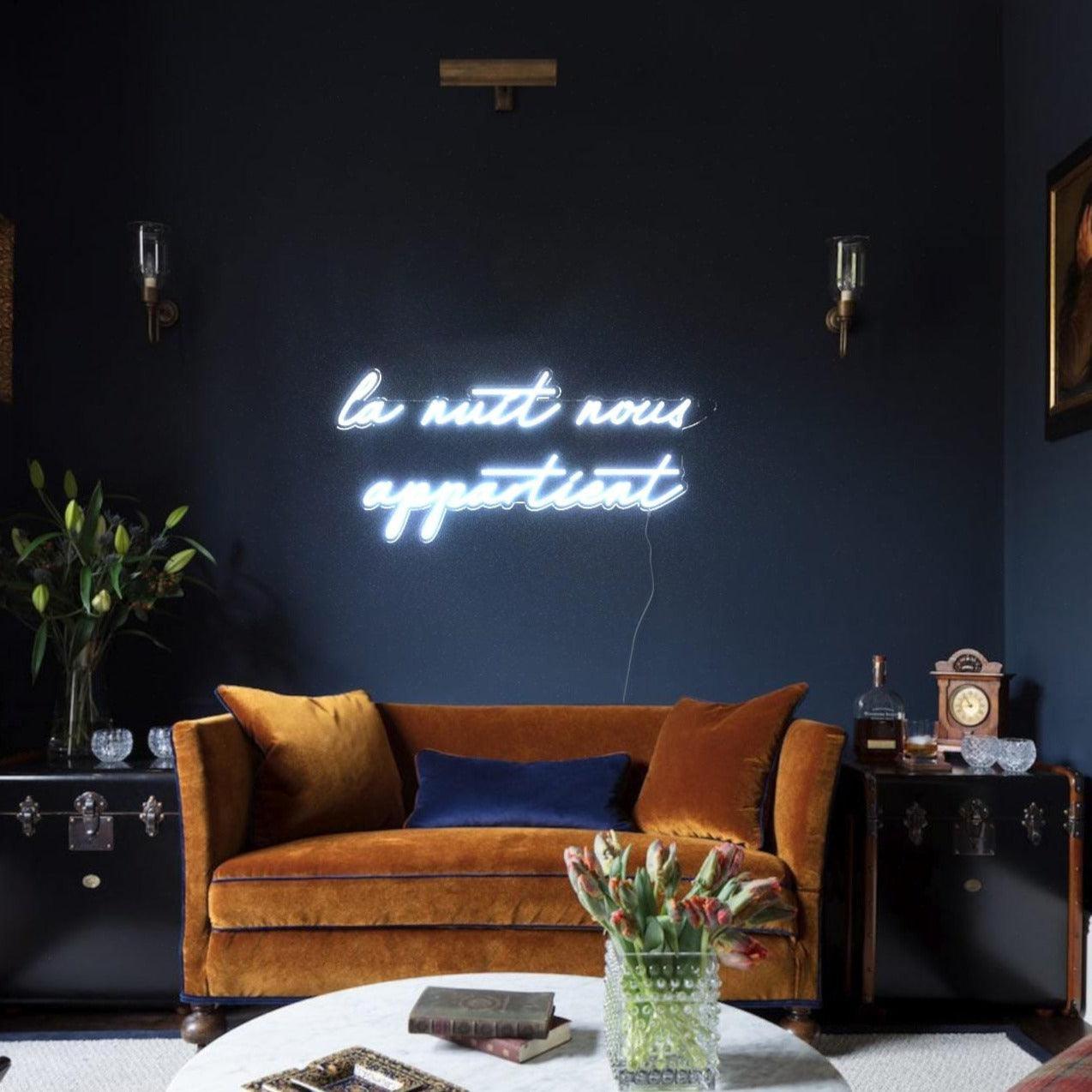 La nuit nous appartient by Melissa - Neon Tabela - Neonbir
