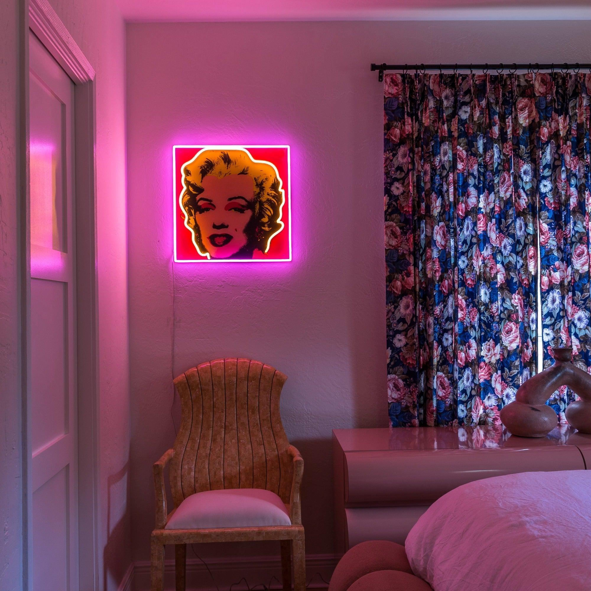 Marilyn Monroe Small by Andy Warhol - Neon Tabela - Neonbir