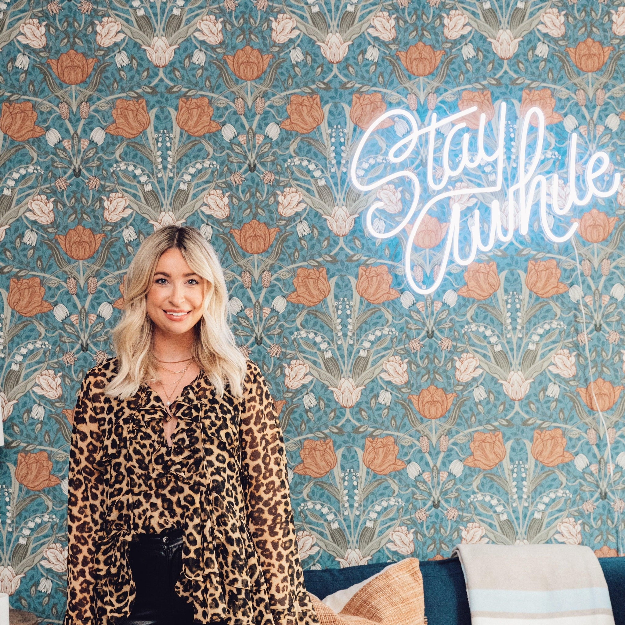 Stay Awhile by Caren Kreger - Neon Tabela - Neonbir