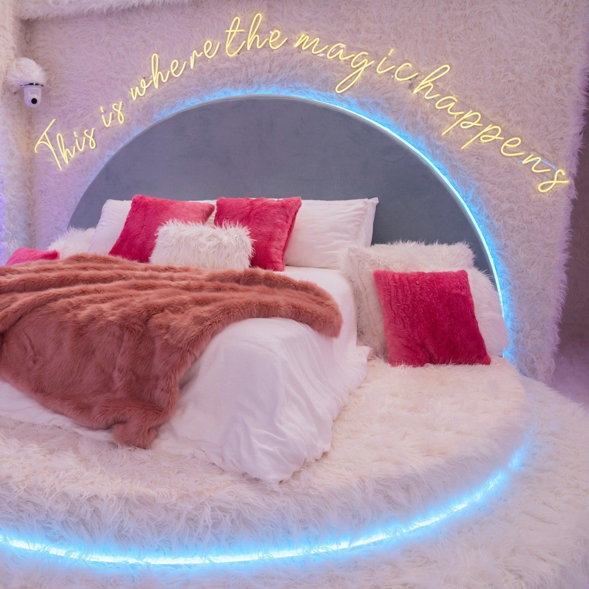 This is where the magic happens - Neon Tabela - Neonbir