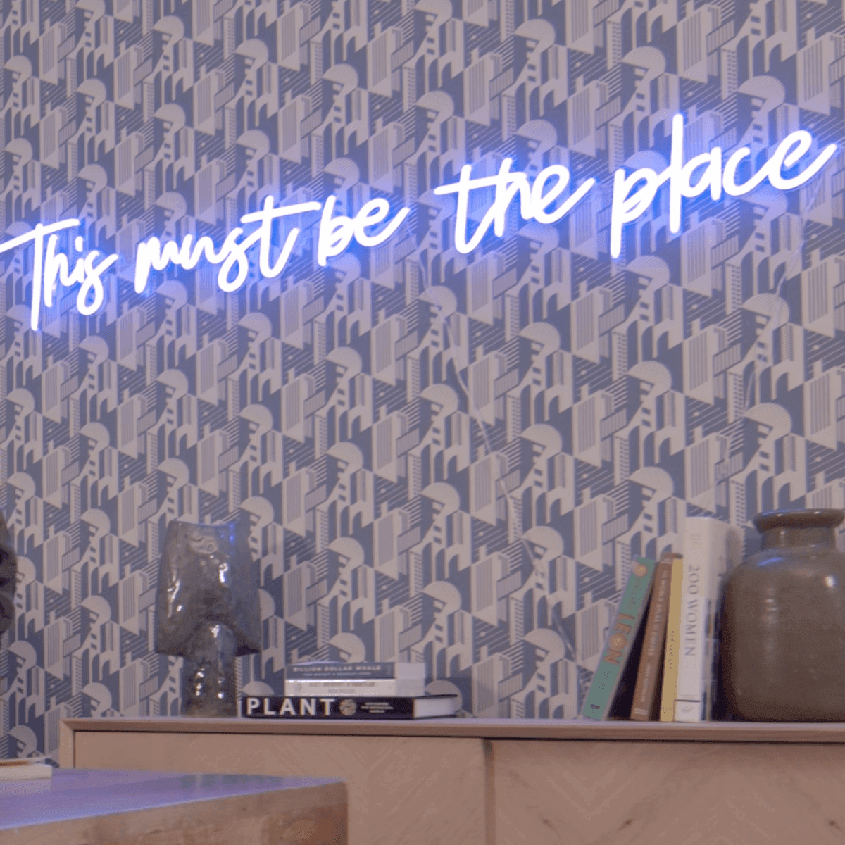 This must be the place - Neon Tabela - Neonbir