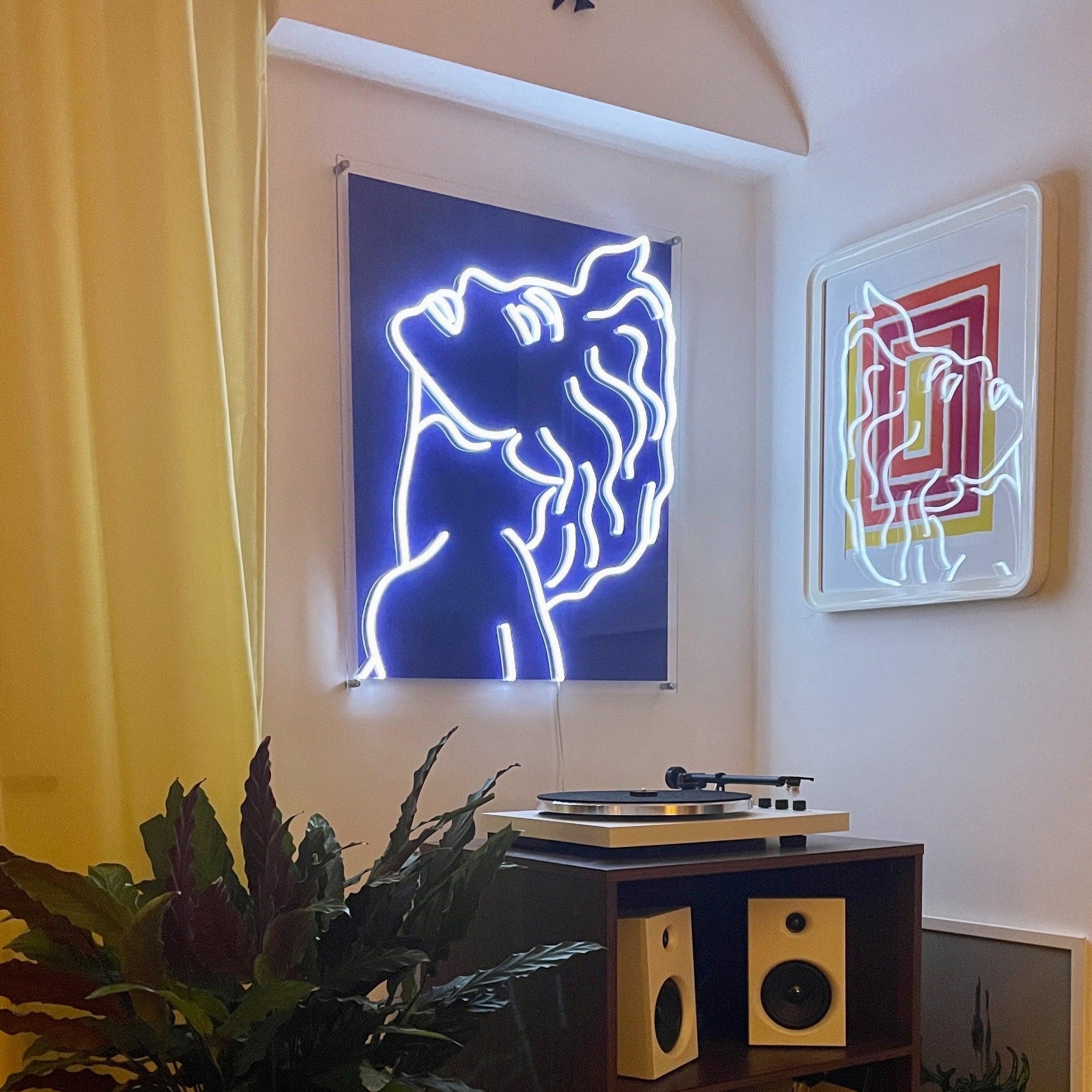 True Blue by Madonna, Neon Tabela - Neonbir