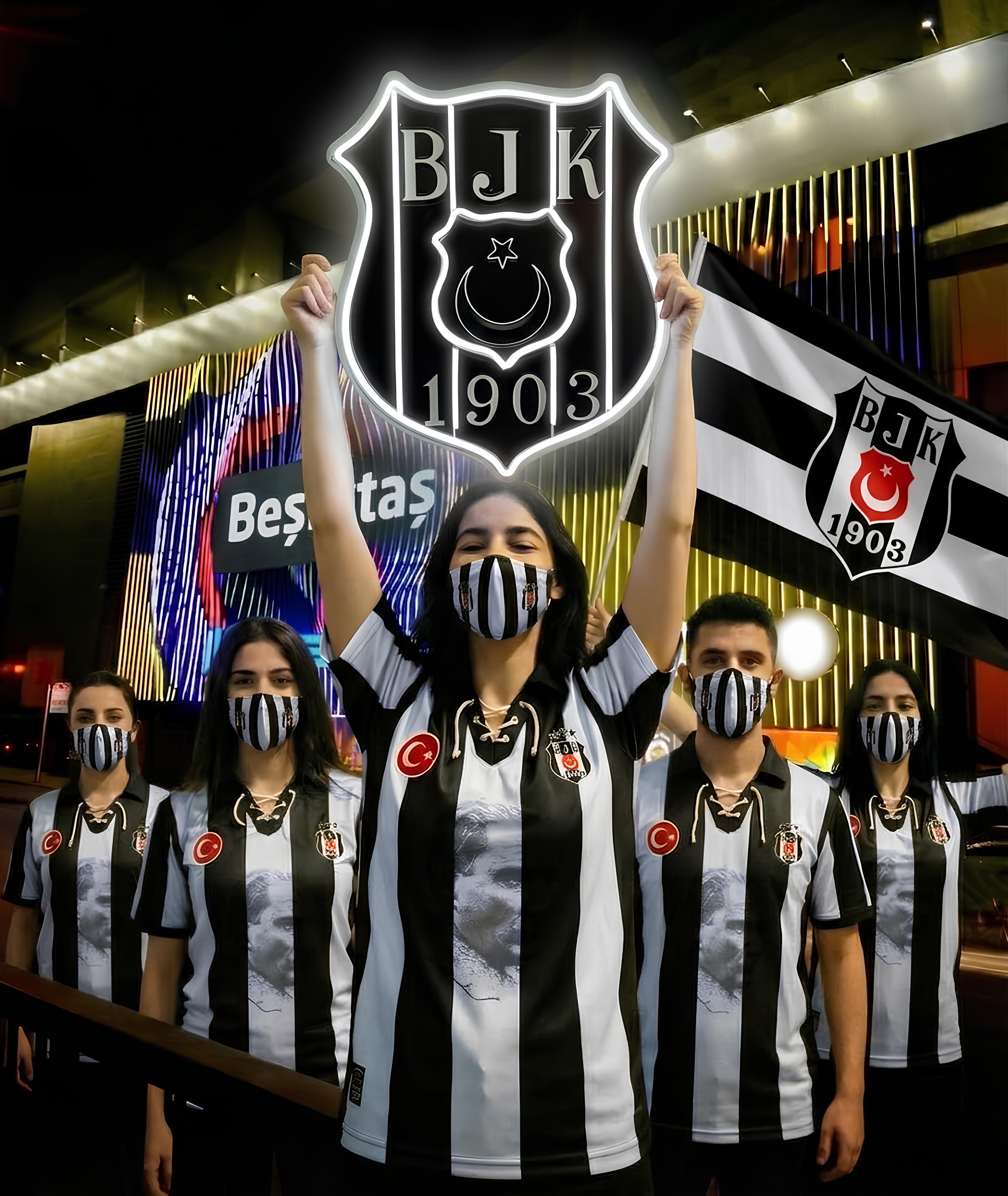 Beşiktaş Premium Taraftar Dekoru